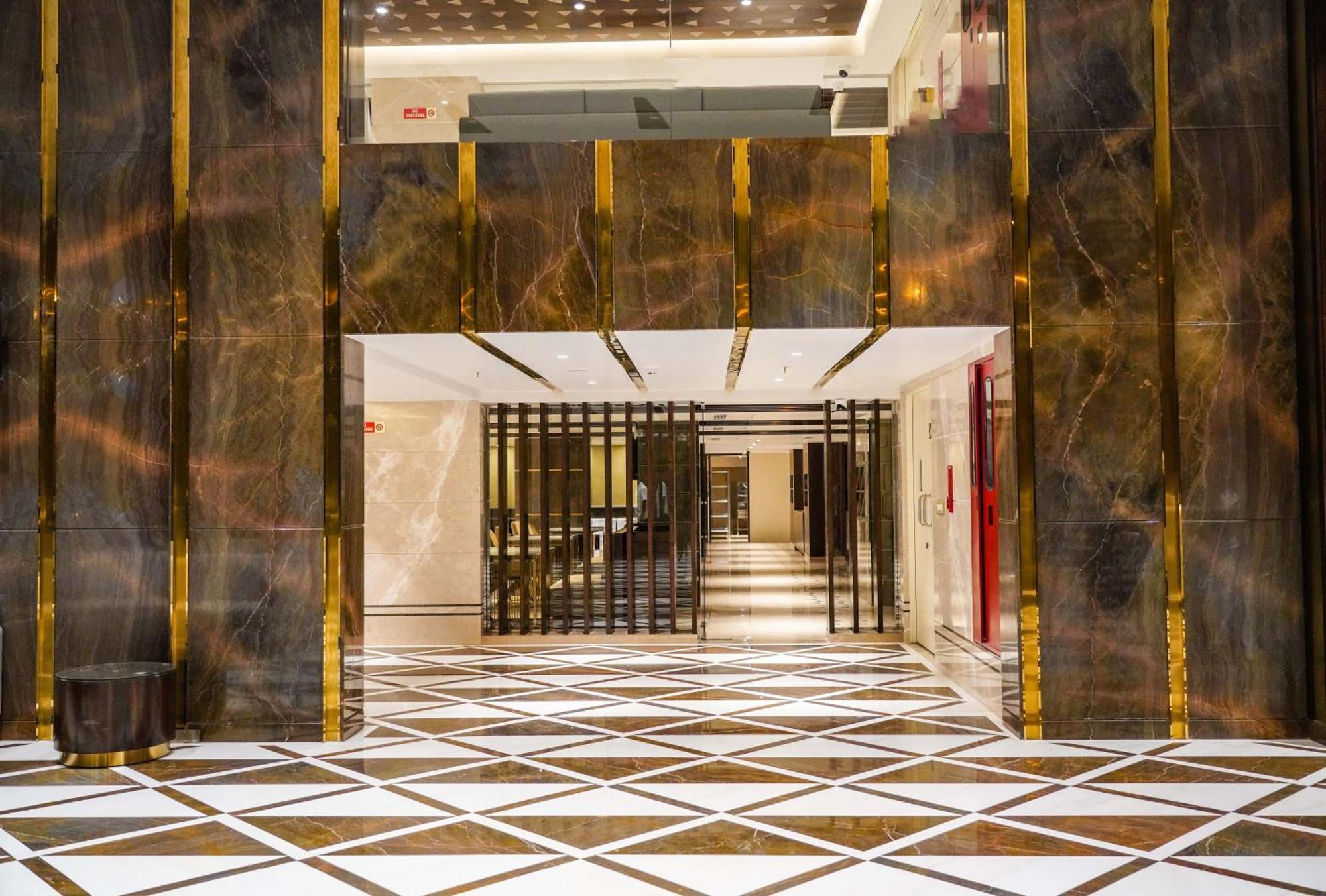 Uva Manish Hotel Кундапур Екстериор снимка