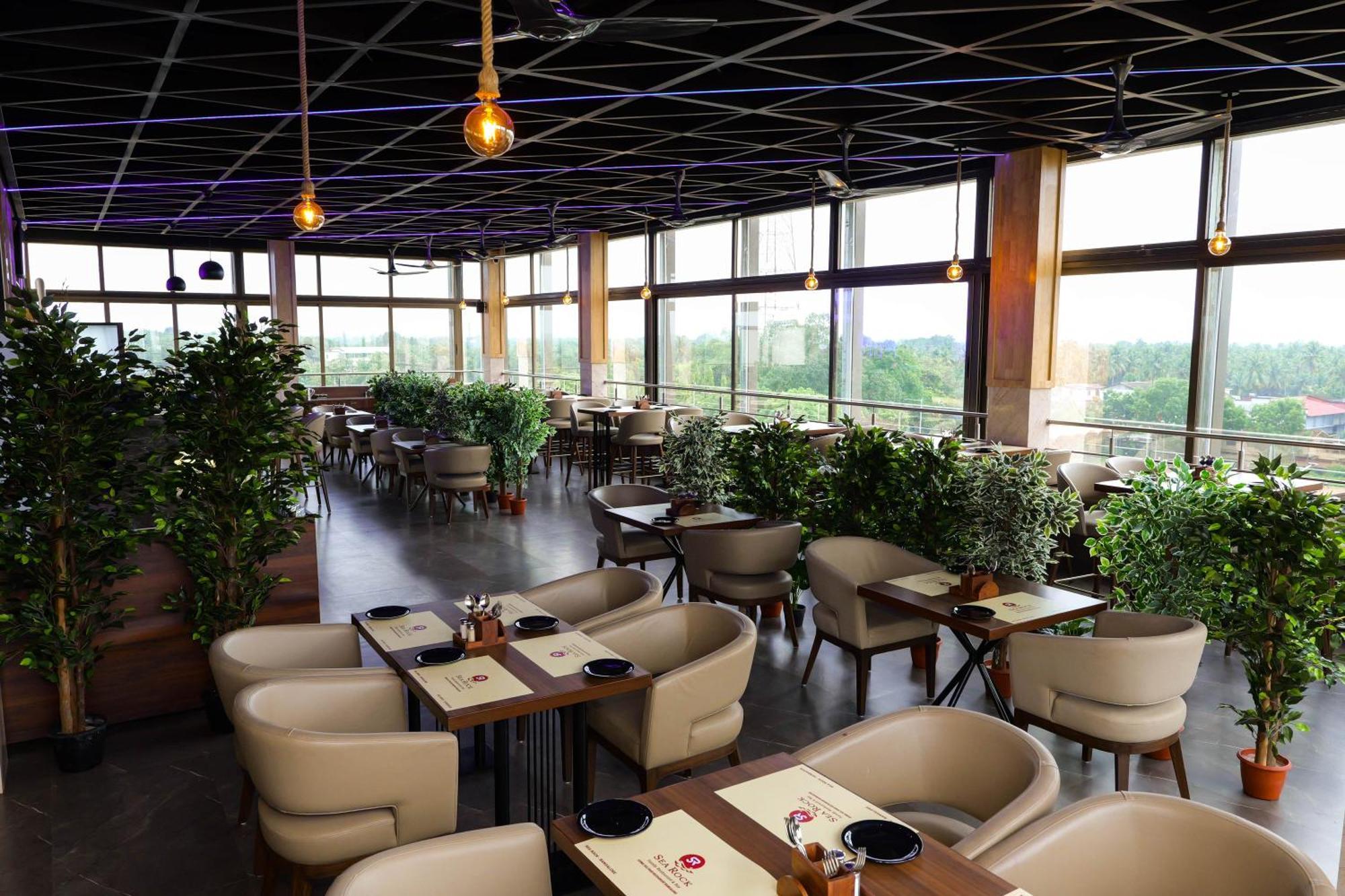 Uva Manish Hotel Кундапур Екстериор снимка