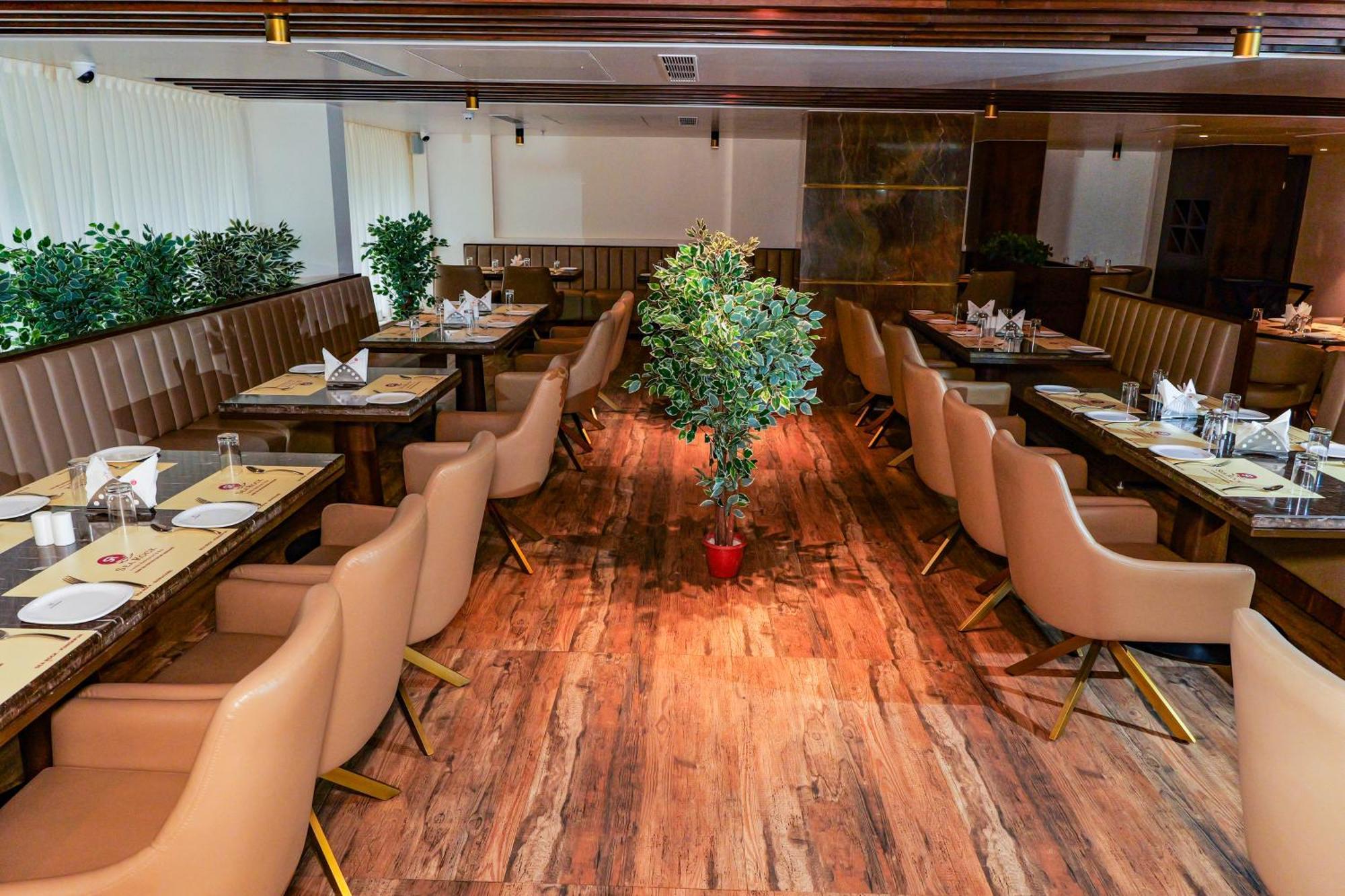Uva Manish Hotel Кундапур Екстериор снимка