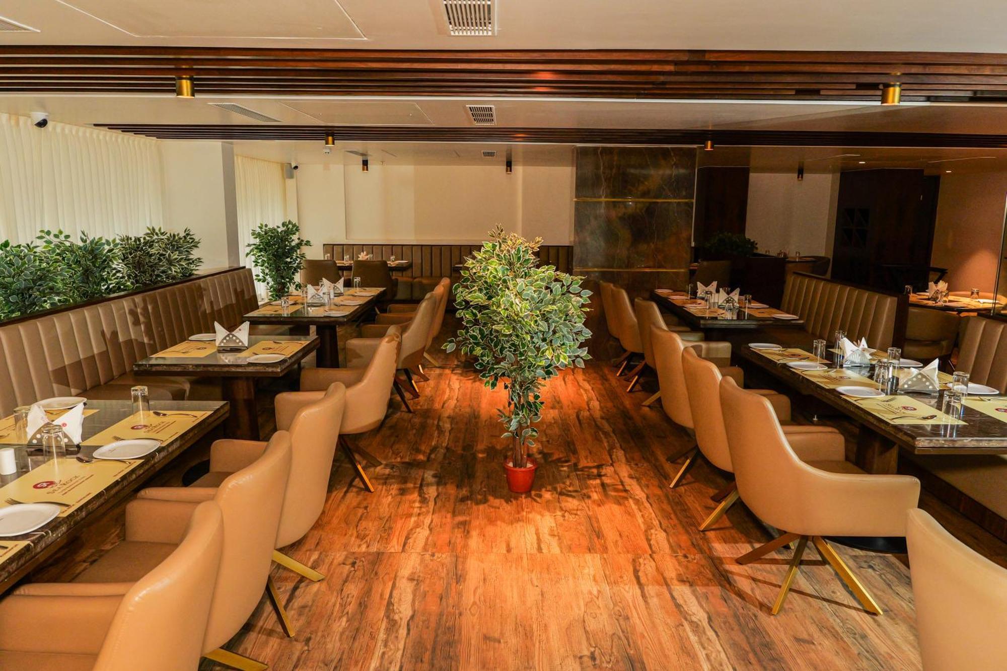 Uva Manish Hotel Кундапур Екстериор снимка