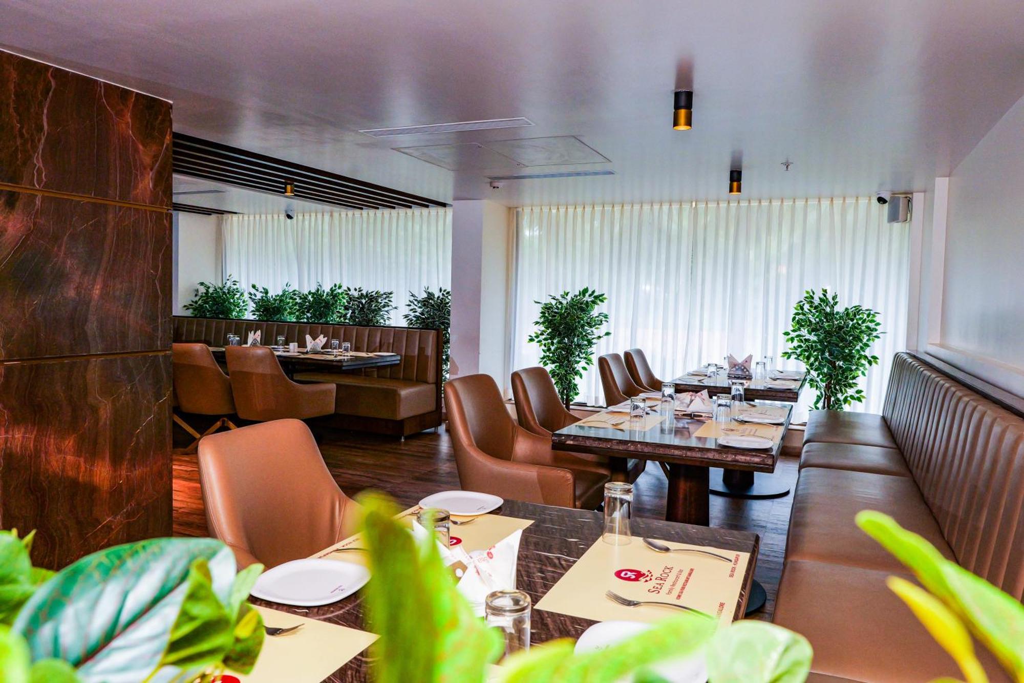 Uva Manish Hotel Кундапур Екстериор снимка