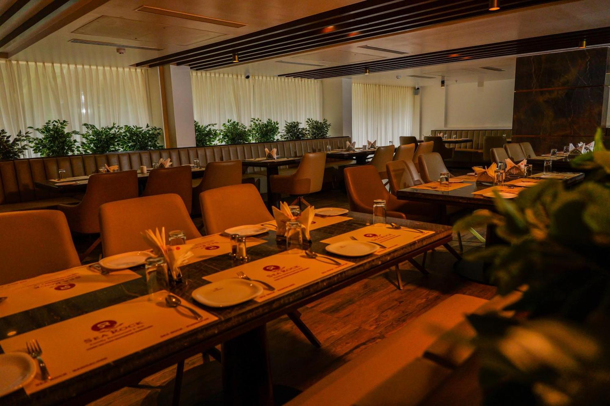 Uva Manish Hotel Кундапур Екстериор снимка