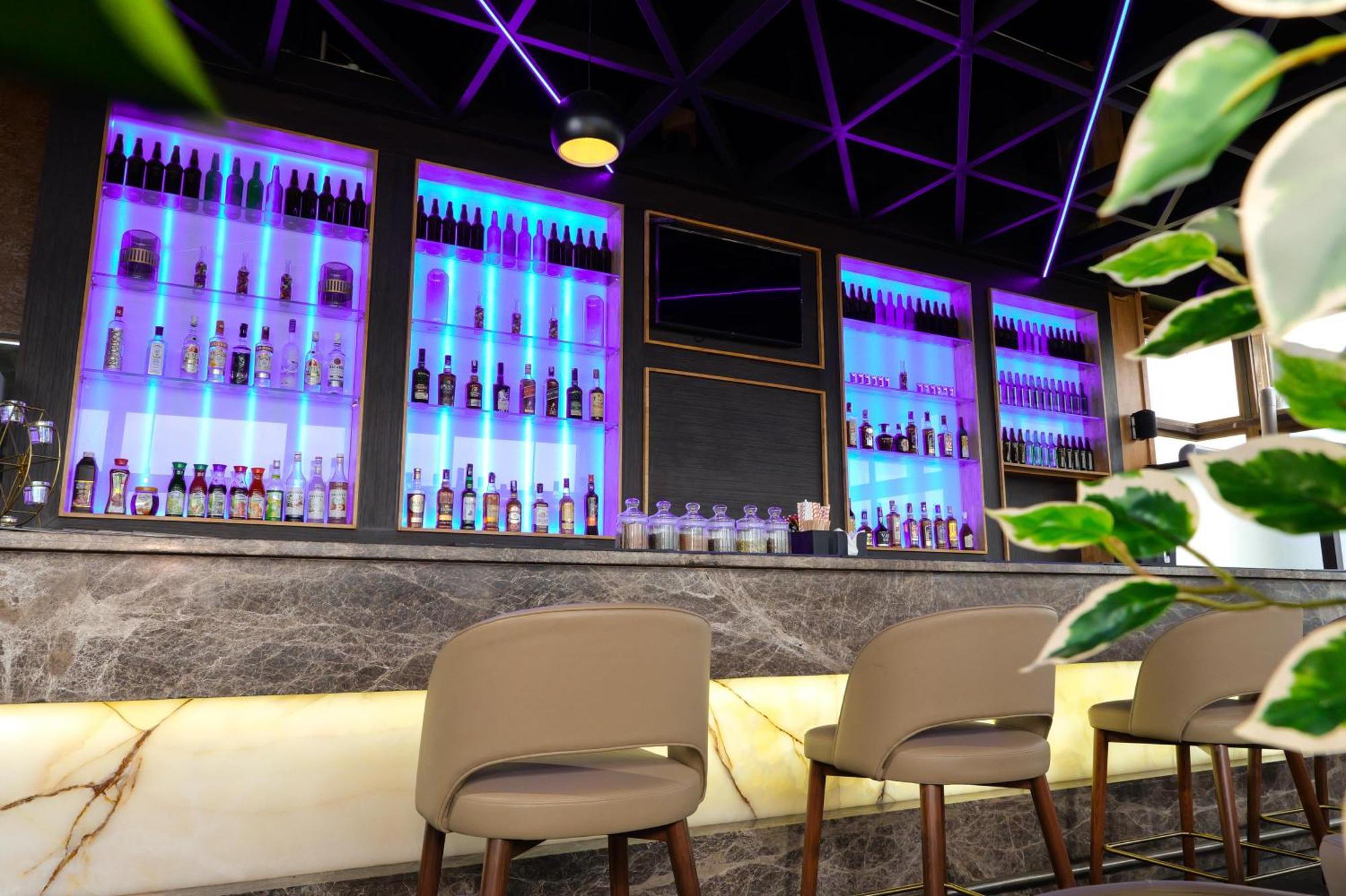 Uva Manish Hotel Кундапур Екстериор снимка